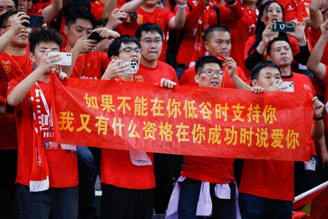 qm球盟会 - 半场战报：镇江与连云港0-0闷平，赵俊森错失良机